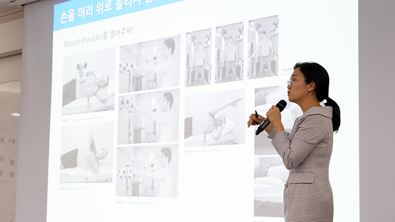 재활의학과 이효정 과장 건강강좌를 실시
